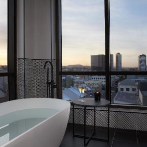 Alva Suite