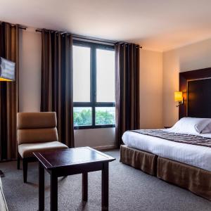 Deluxe Double Room with Golf View
