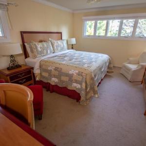 Superior King Suite
