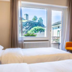 Comfort Double or Twin Room with Balcony and Castle View