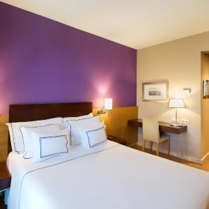 Double Room with Extra Bed (3 Adults)