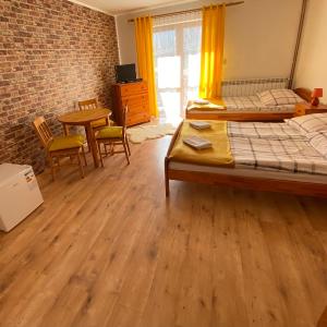Triple Room with Private Bathroom