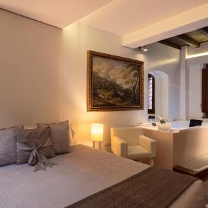 Executive Suite with Spa Bath