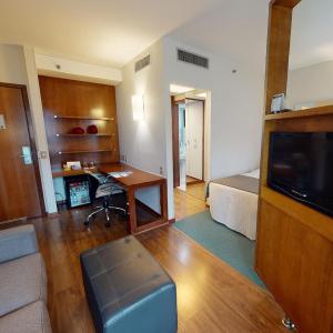 Standard Suite