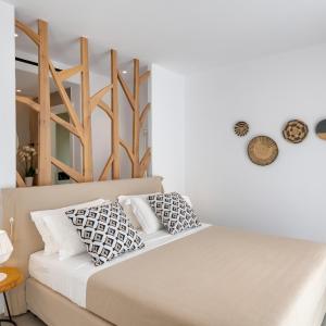 Prestige Junior Suite with Sea and Pool View