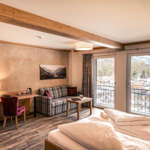 Junior Suite with Mountain View