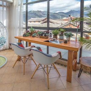 Twin Room with Mountain View