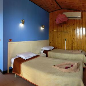 Wooden Beach Cabin Room