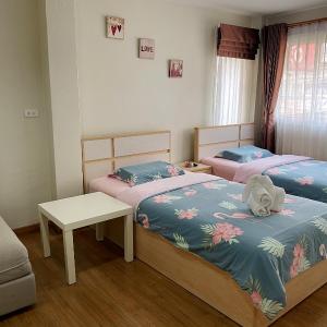 Twin Room with Bathroom