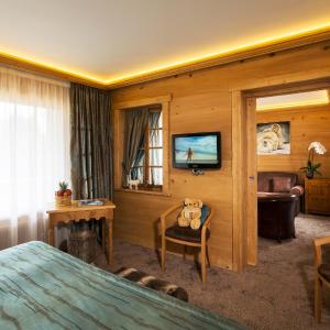 Suite (2 Adults)