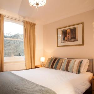 Two-Bedroom Apartment (4 Adults)