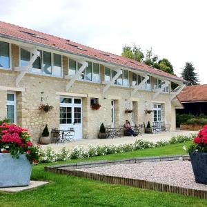 hotelImage