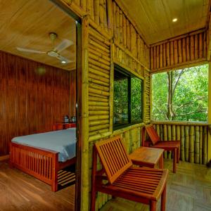 Bamboo Lake View Cottage