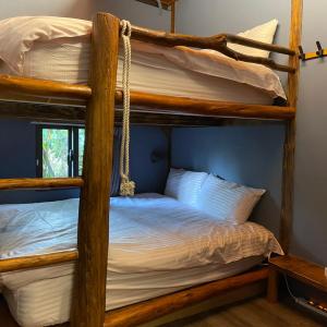 Quadruple Room with Shared Bathroom