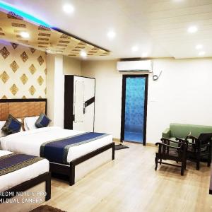Deluxe Family Room