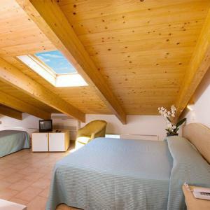 Economy Triple Room
