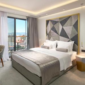 Comfort Double Room with Balcony - Free Parking