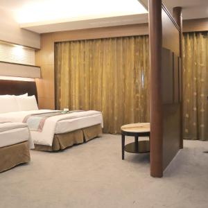 Premium Family Suite