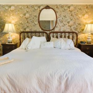 Deluxe King Suite with Ocean View