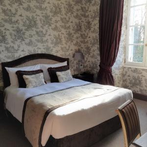 Charm Room