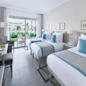 Superior, Queen or Twin Bed, Triple