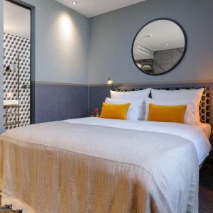 Standard Double Room - Free City Ticket