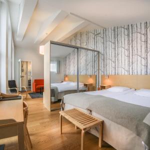 Suite with Sauna