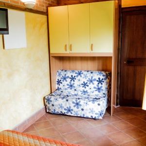 Deluxe One-Bedroom Apartment with Private Garden