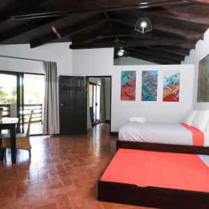 Villa with Pool View
