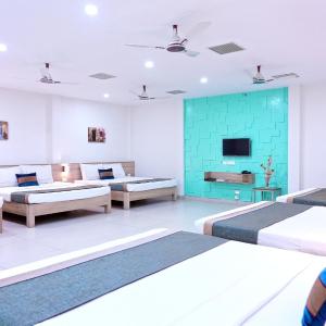 Mixed Dormitory Room