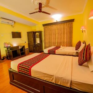 Deluxe Family Room