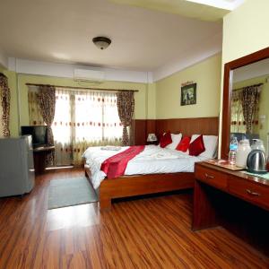 Deluxe Family Room