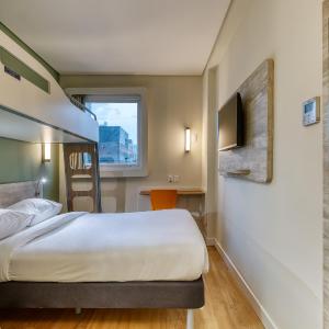 Standard Triple Room with One Double Bed and One Bunk Bed