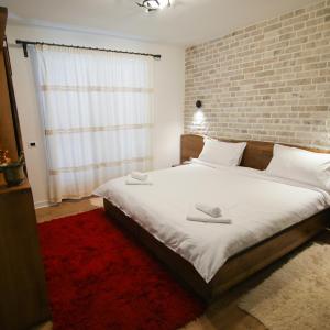 Deluxe Double or Twin Room with City View