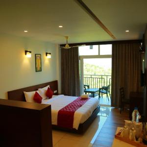 Deluxe Double Room with Balcony