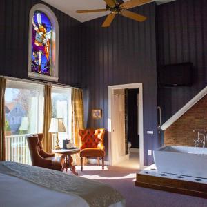 Saturday Room