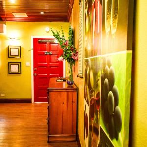 Queen Studio