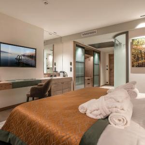 Prestige Room with Balcony complimentary spa access