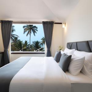 Ocean Suite with Balcony 