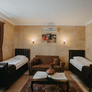 Deluxe Family Stone Suite