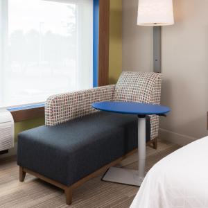 Standard King Room with Extra Space