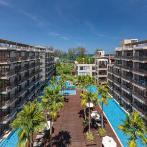 Deluxe Double or Twin Room with Pool View