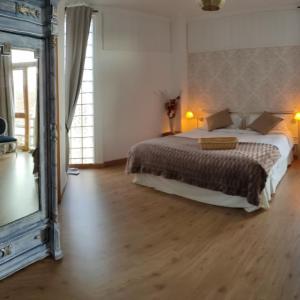 King Room with Balcony