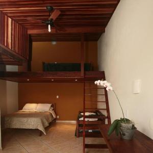 Apartment with Mountain View