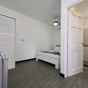 Deluxe Queen Studio 
