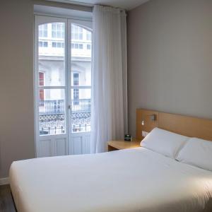 Superior Double or Twin Room with Terrace