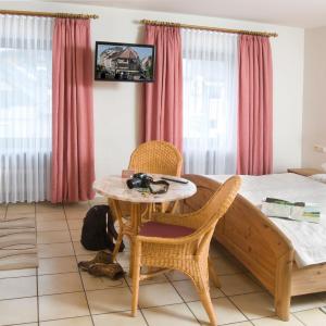 Triple Room with Bathroom
