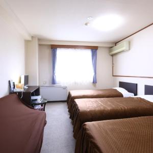 Economy Triple Room