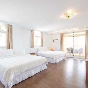 Quadruple Room with Balcony and Sea View