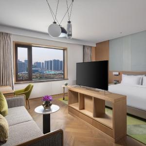 Premium King Room